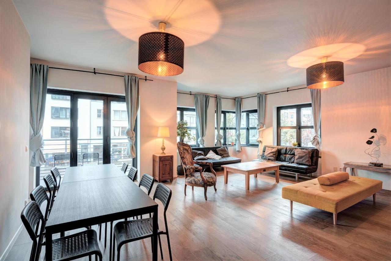 Theater Lodge Apartment In Heart Of Anversa Esterno foto