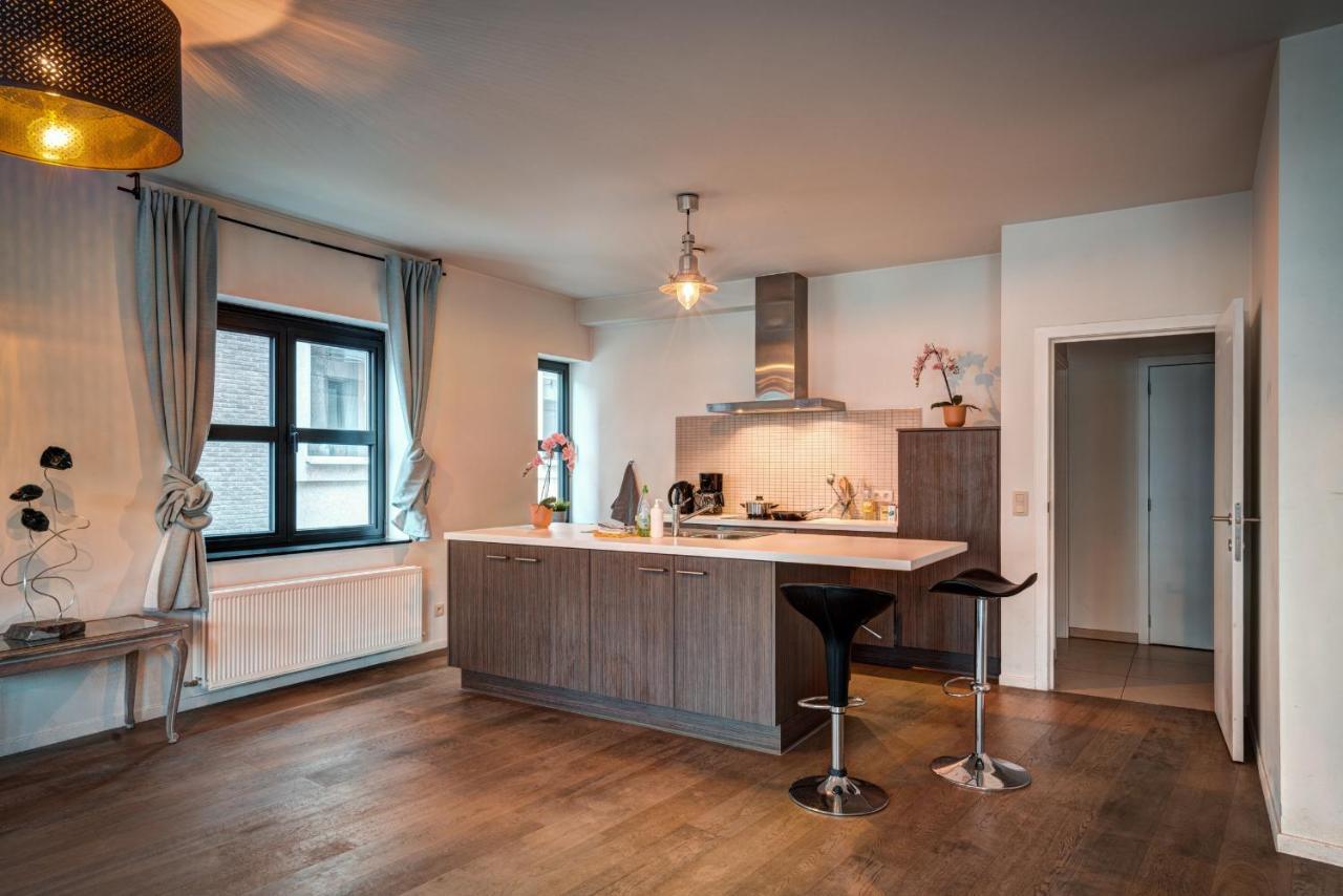 Theater Lodge Apartment In Heart Of Anversa Esterno foto