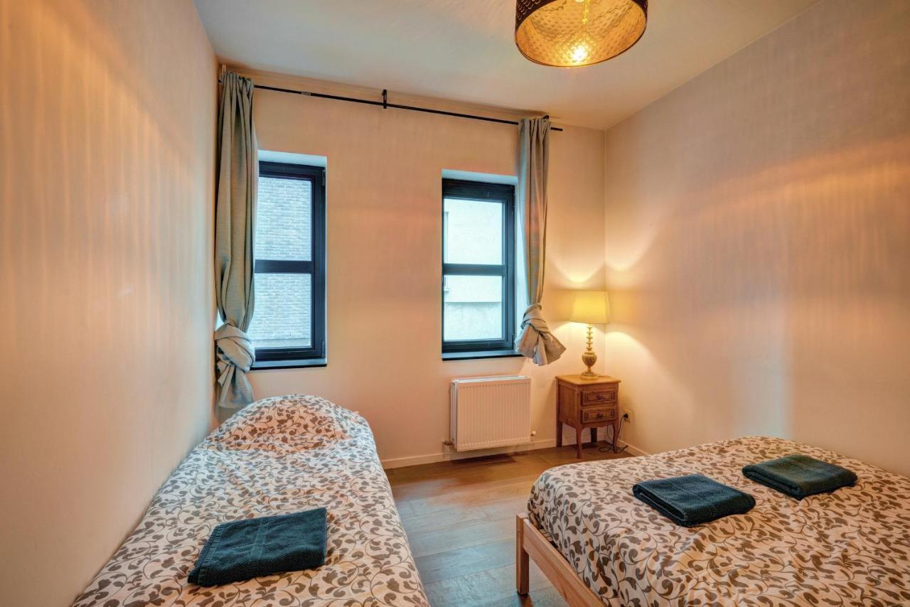 Theater Lodge Apartment In Heart Of Anversa Esterno foto