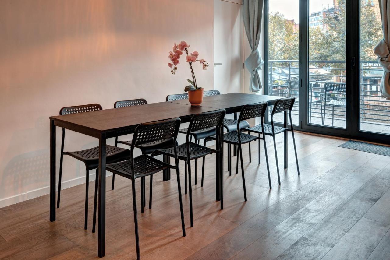 Theater Lodge Apartment In Heart Of Anversa Esterno foto